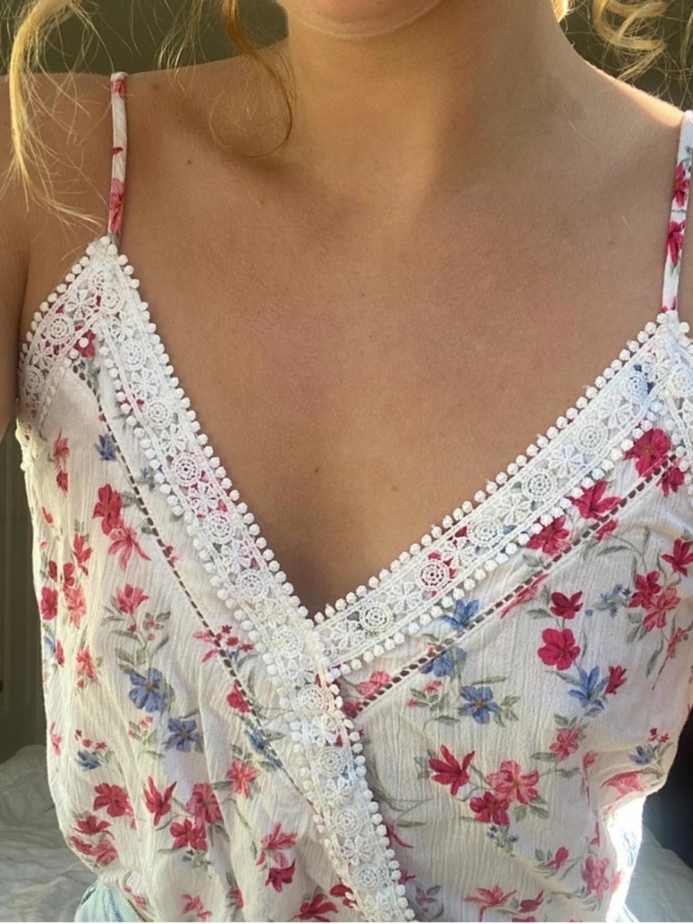 H&M White Floral Lace-Trim Camisole with Pink & Blue Flowers
